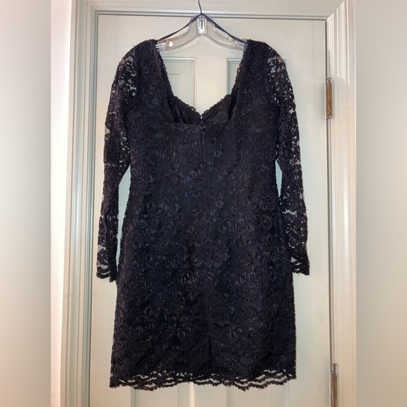 Vintage 90s Scallop Lace Dress- See through lace sleeves wedding, MOB, Funeral - Picture 2 of 4